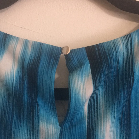 💙 blue/white Calvin Klein sleeveless blouse (L) - Picture 6 of 7